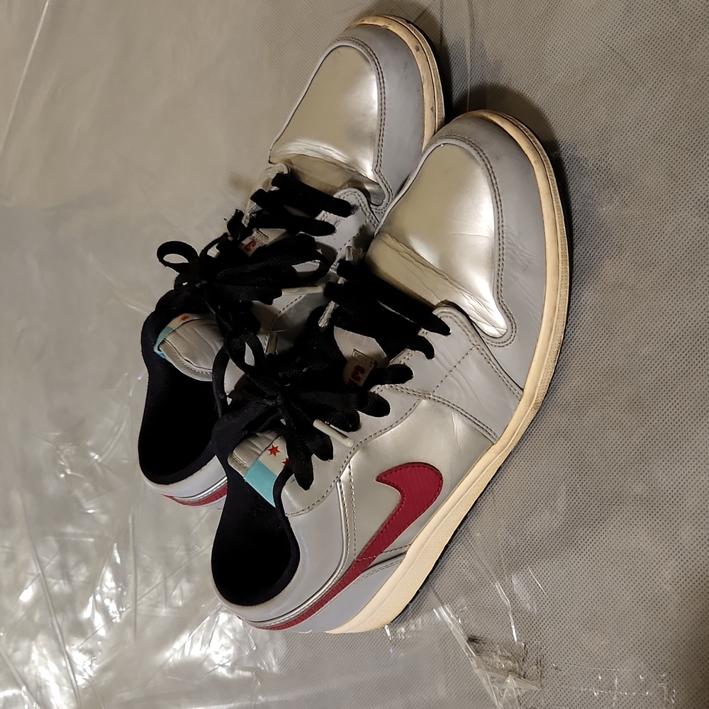 Jordan 1 retro low City Chicago